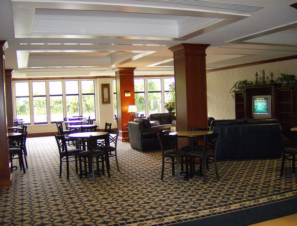 Holiday Inn Express And Suites Winchester, An Ihg Hotel Restaurant photo