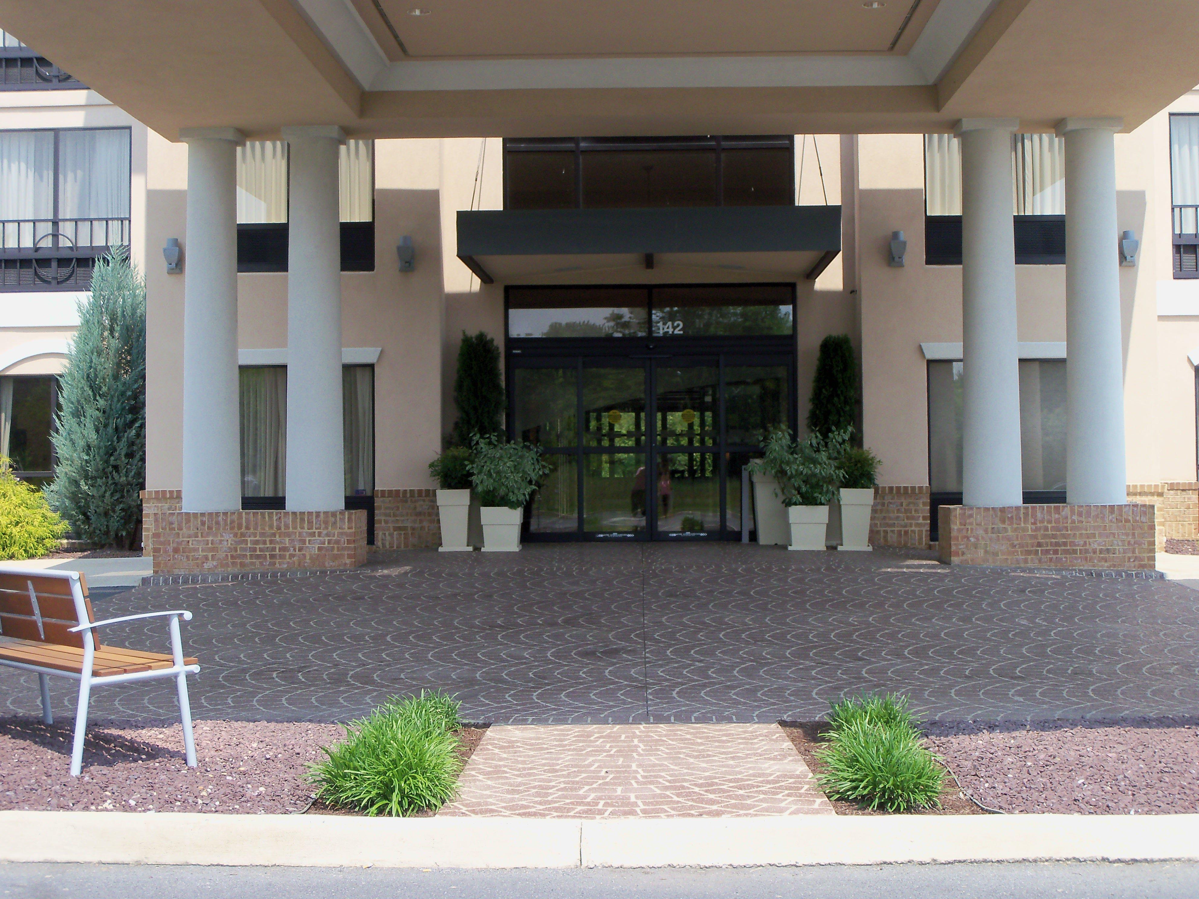 Holiday Inn Express And Suites Winchester, An Ihg Hotel Exterior photo